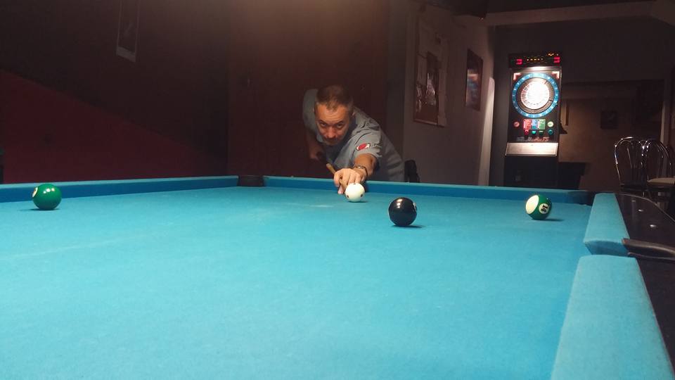 szymon-wygrywa-w-wakacyjnej-lidze-bilardowej